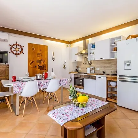 Apartments Balic - Pinezici, Krk Exterior photo